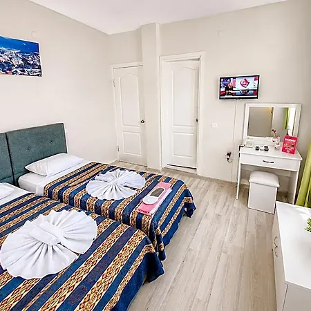 Anadolu 2* Estambul